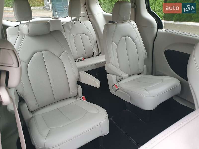 Мінівен Chrysler Pacifica 2021 в Києві фото 40 Мінівен Chrysler Pacifica 2021 в Києві