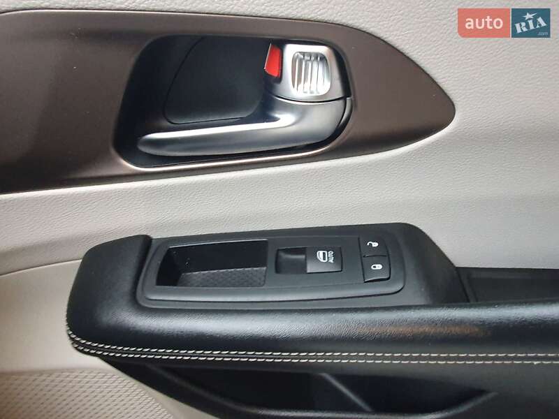 Мінівен Chrysler Pacifica 2021 в Києві фото 76 Мінівен Chrysler Pacifica 2021 в Києві