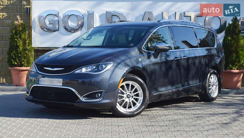 Мінівен Chrysler Pacifica 2019 в Одесі