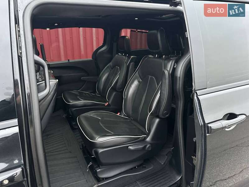 Минивэн Chrysler Pacifica 2019 в Киеве фото 25 Минивэн Chrysler Pacifica 2019 в Киеве
