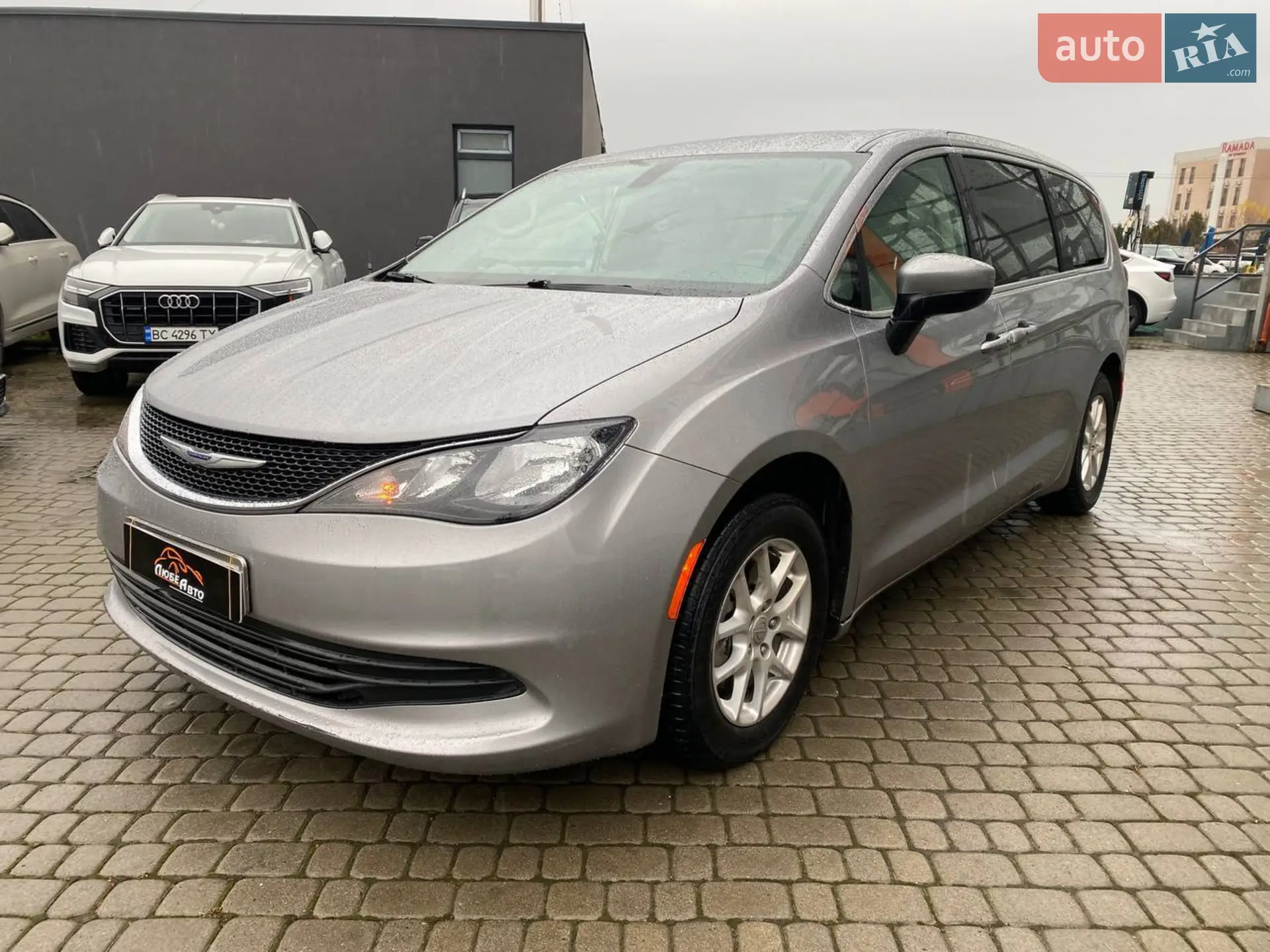 2016 Chrysler Pacifica - мініатюра 3