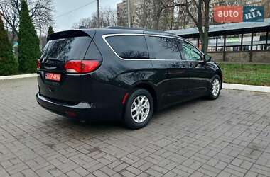 Минивэн Chrysler Pacifica 2020 в Киеве
