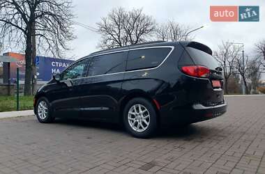 Минивэн Chrysler Pacifica 2020 в Киеве