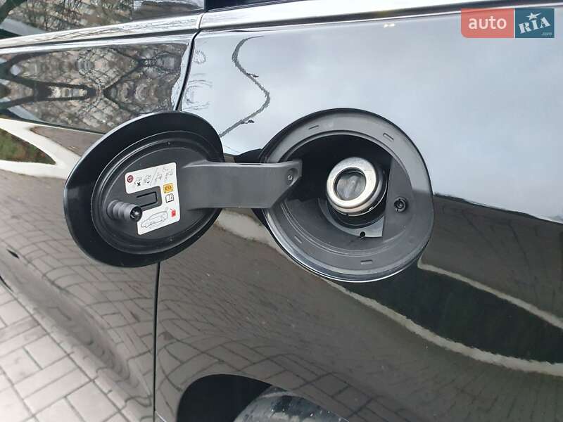 Мінівен Chrysler Pacifica 2020 в Києві