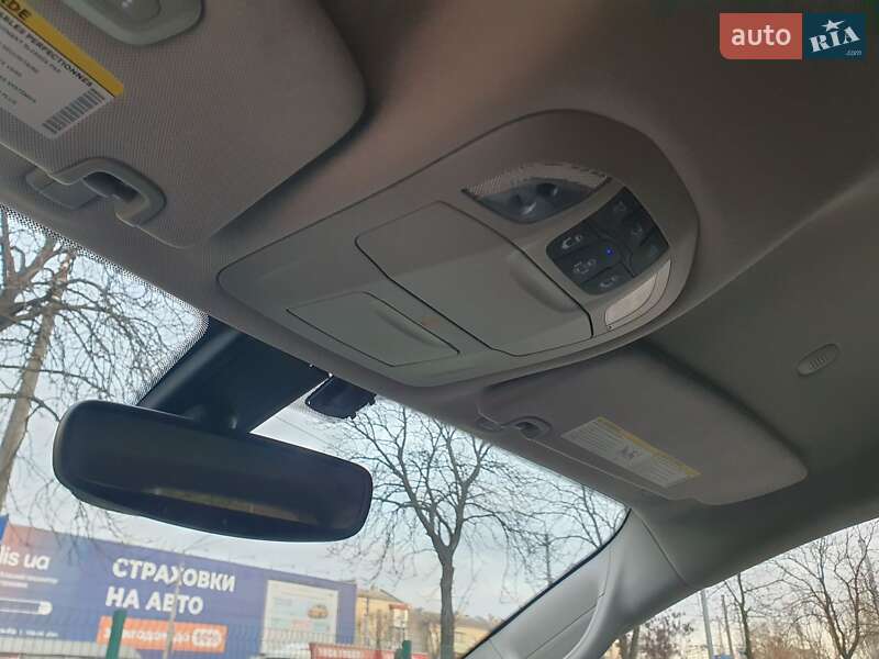 Мінівен Chrysler Pacifica 2020 в Києві