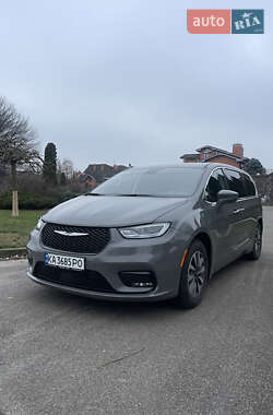 Мінівен Chrysler Pacifica 2022 в Києві