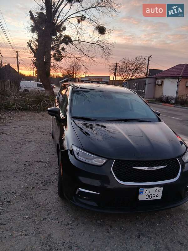 Мінівен Chrysler Pacifica 2024 в Боярці