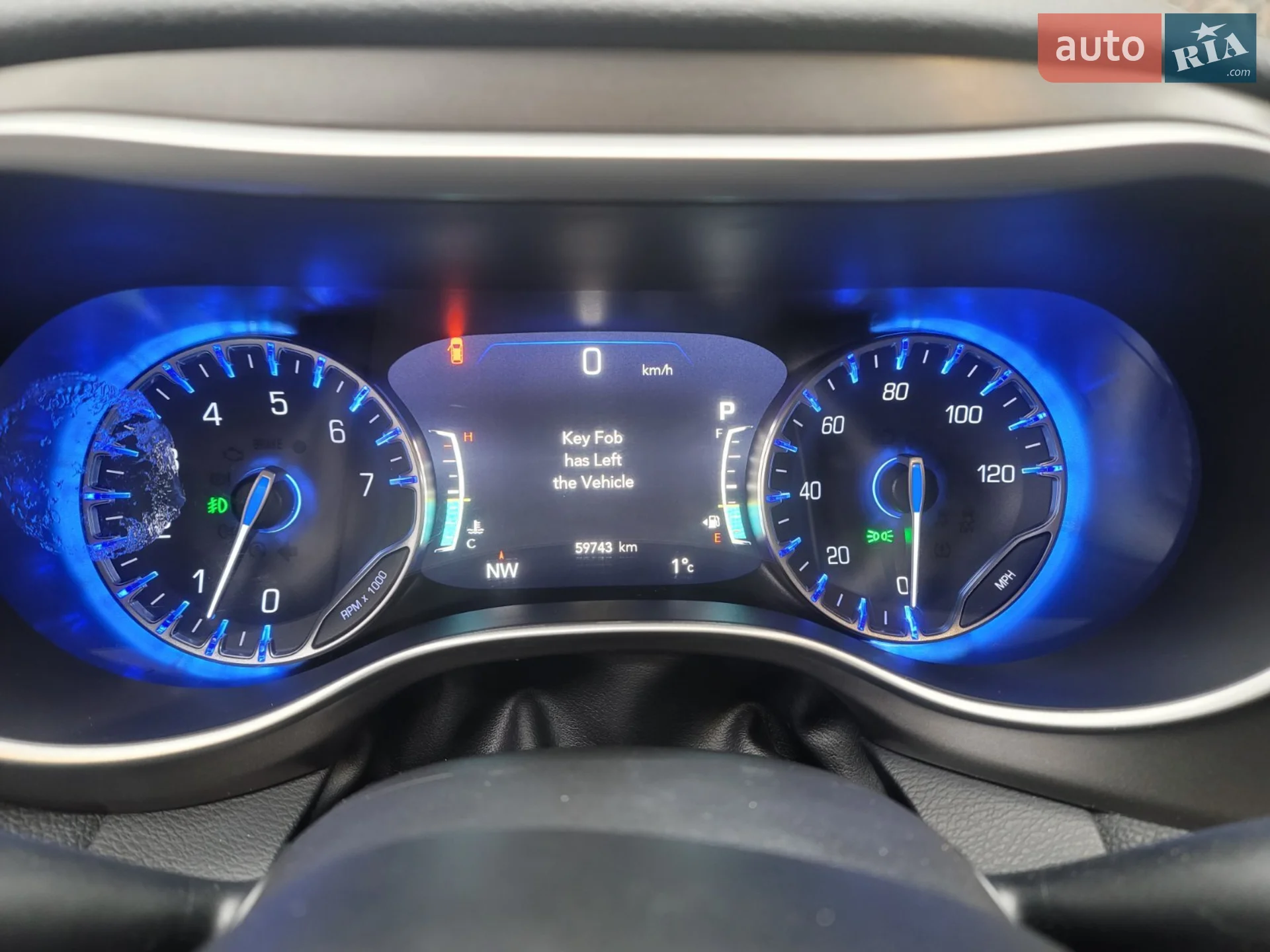 2021 Chrysler Pacifica - мініатюра 27