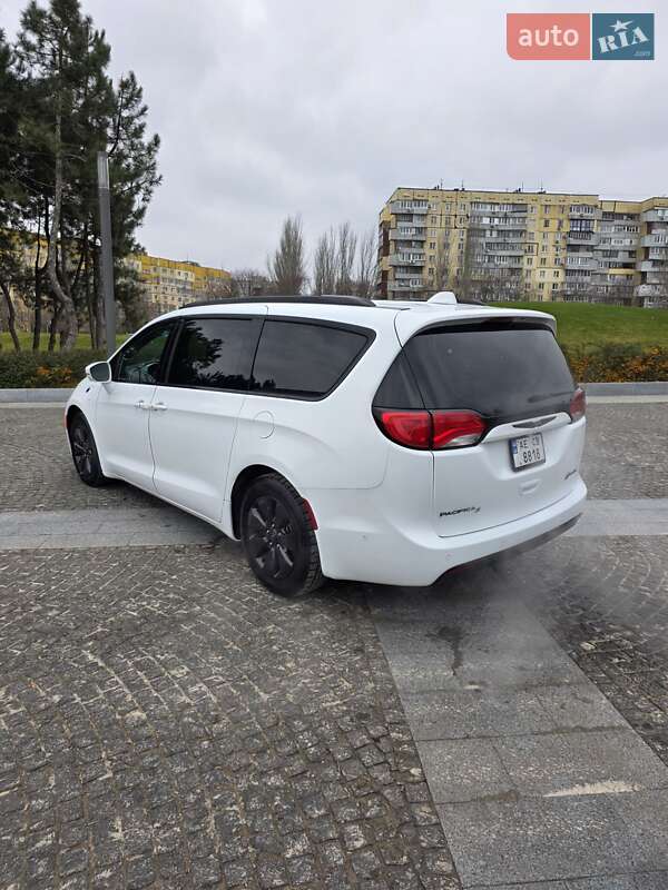 Минивэн Chrysler Pacifica 2019 в Днепре
