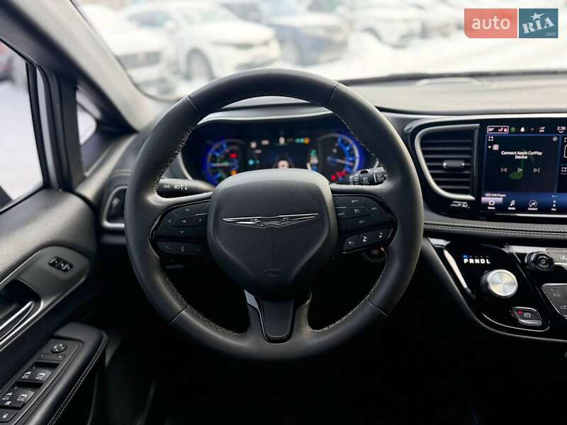 Минивэн Chrysler Pacifica 2023 в Киеве фото 18 Минивэн Chrysler Pacifica 2023 в Киеве