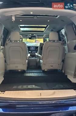 Минивэн Chrysler Pacifica 2016 в Киеве