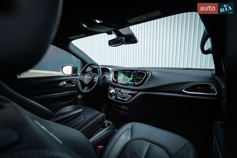 Мінівен Chrysler Pacifica 2021 в Харкові