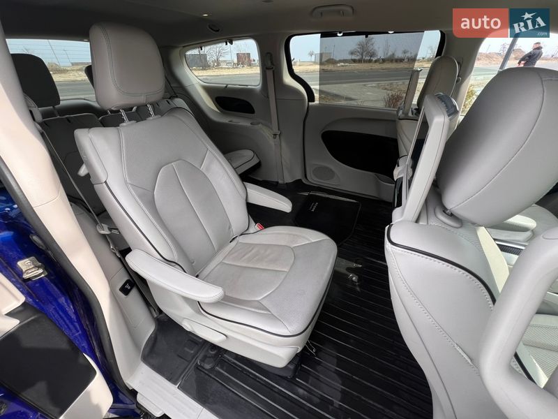 Минивэн Chrysler Pacifica 2020 в Черкассах