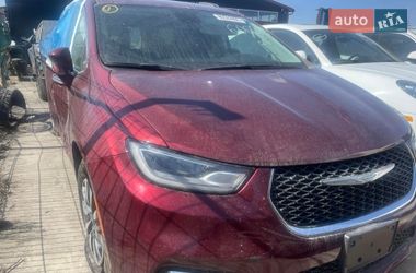 Минивэн Chrysler Pacifica 2021 в Львове