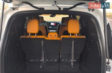 Минивэн Chrysler Pacifica 2023 в Киеве
