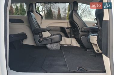 Минивэн Chrysler Pacifica 2020 в Киеве