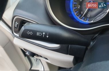 Минивэн Chrysler Pacifica 2020 в Киеве