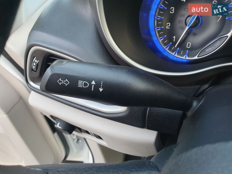 Минивэн Chrysler Pacifica 2020 в Киеве