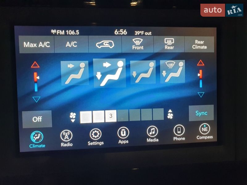 Минивэн Chrysler Pacifica 2020 в Киеве