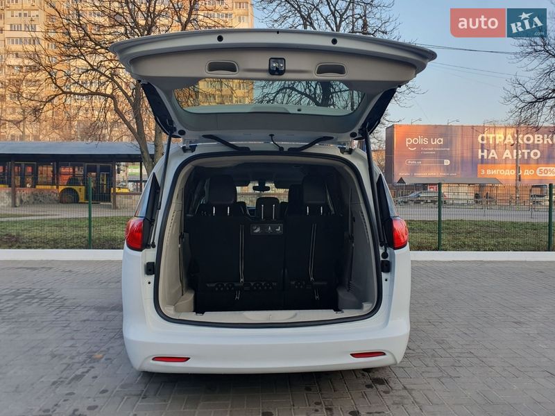 Минивэн Chrysler Pacifica 2020 в Киеве