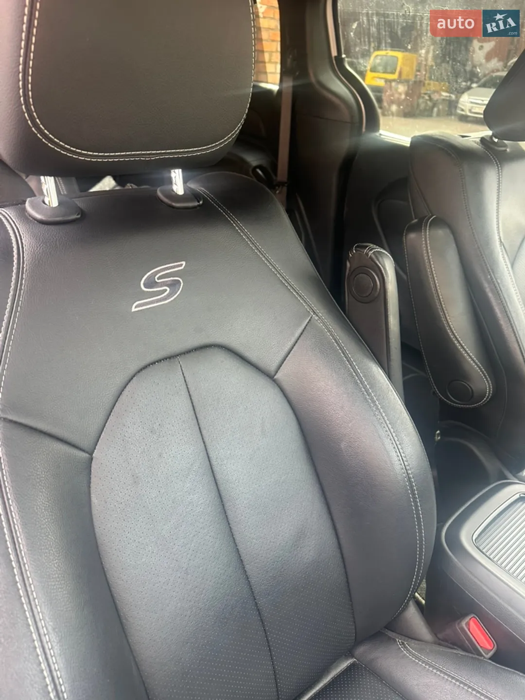 2021 Chrysler Pacifica - мініатюра 29