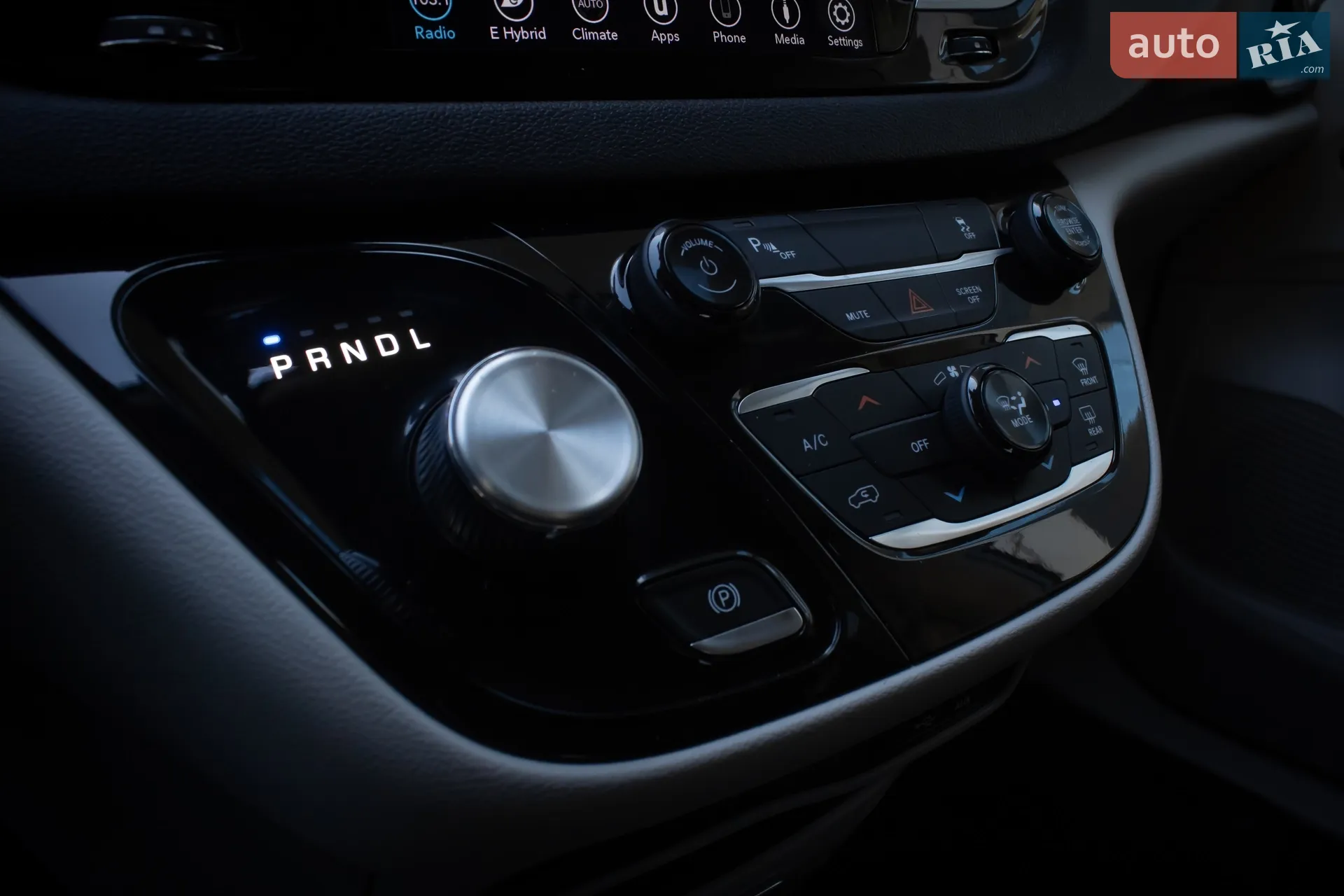 2019 Chrysler Pacifica - мініатюра 28