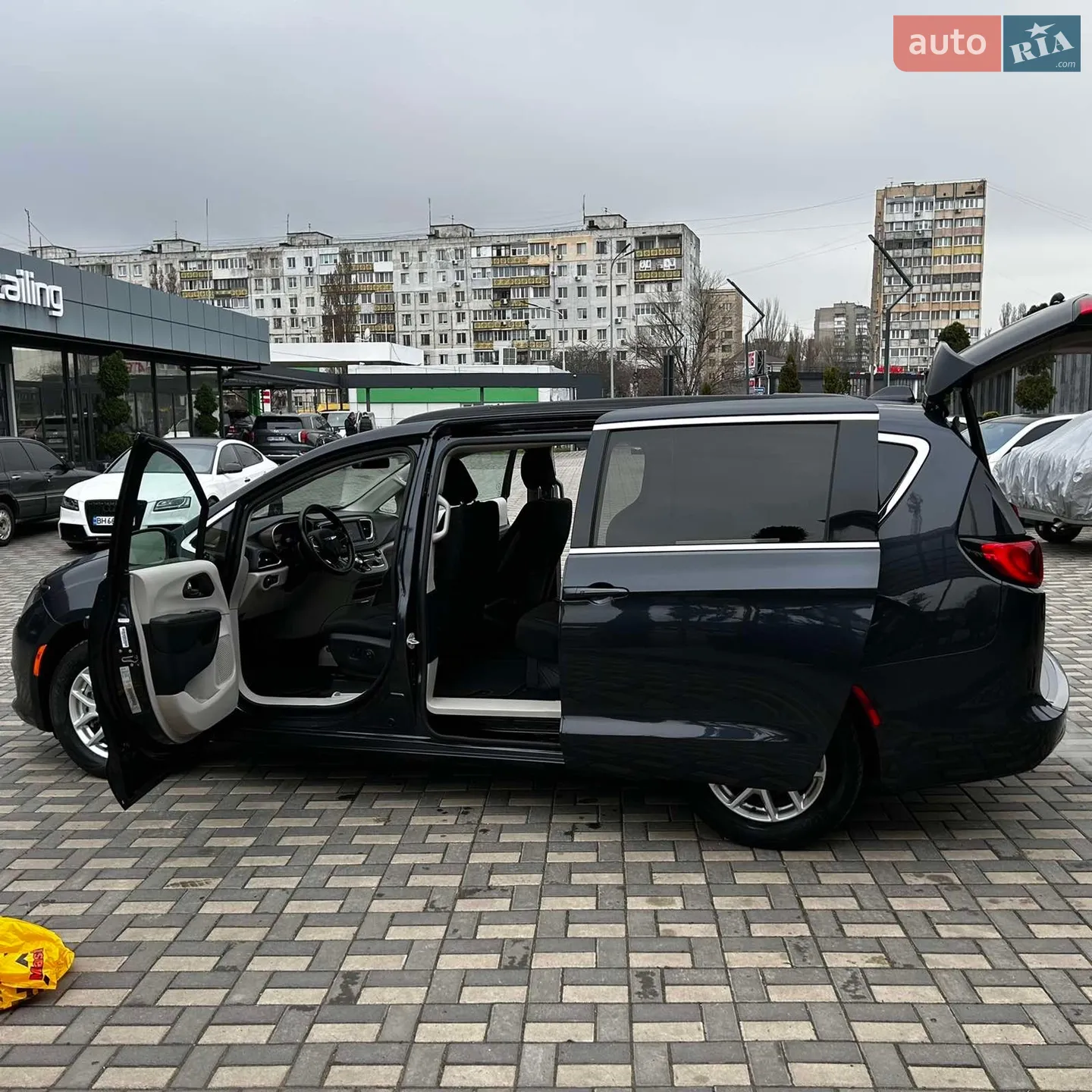 2019 Chrysler Pacifica - мініатюра 4