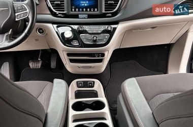 Мінівен Chrysler Pacifica 2019 в Одесі