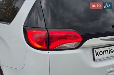 Минивэн Chrysler Pacifica 2017 в Хмельницком