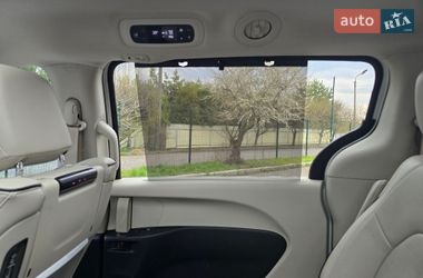 Минивэн Chrysler Pacifica 2017 в Хмельницком