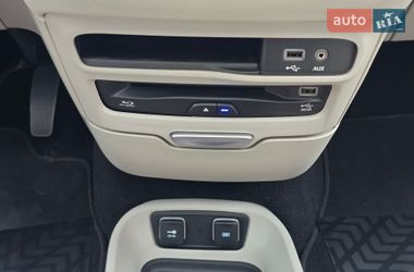 Минивэн Chrysler Pacifica 2017 в Хмельницком