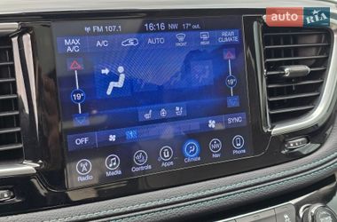 Минивэн Chrysler Pacifica 2017 в Хмельницком