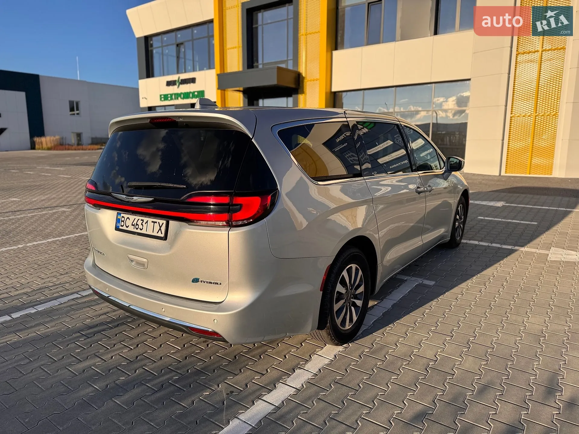 2022 Chrysler Pacifica - мініатюра 12