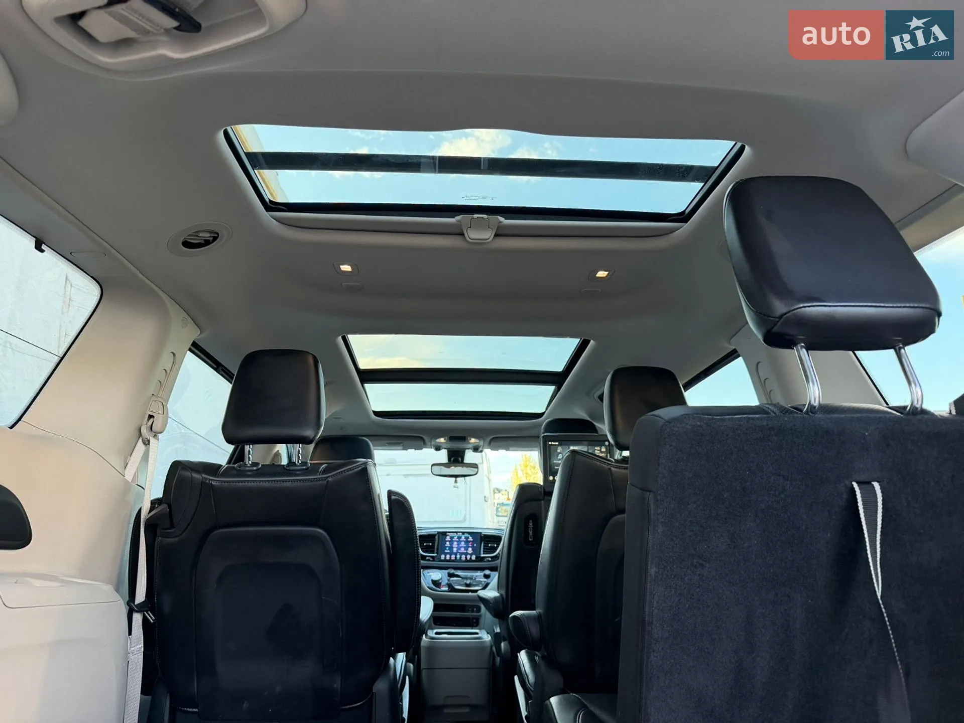 2018 Chrysler Pacifica - мініатюра 18