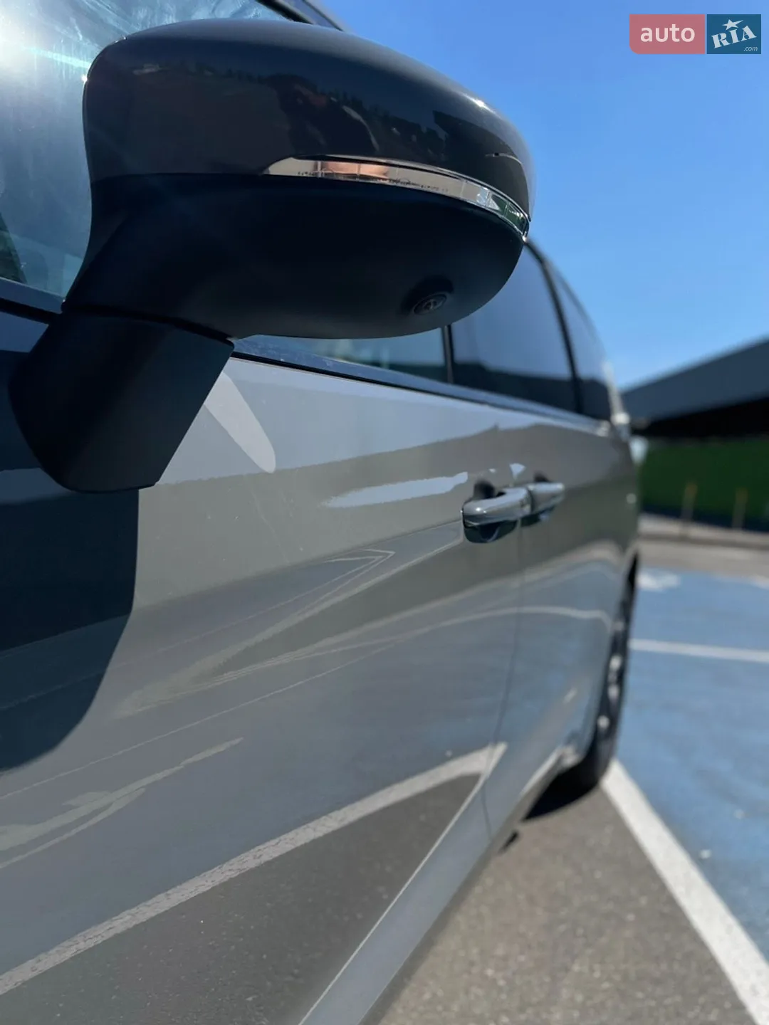 2023 Chrysler Pacifica - мініатюра 16