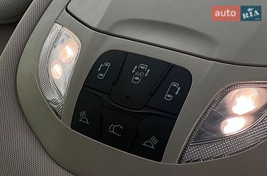 Мінівен Chrysler Pacifica 2022 в Львові