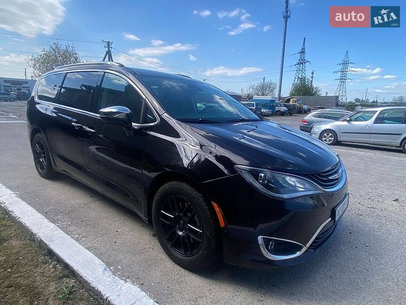 Chrysler Pacifica 2018