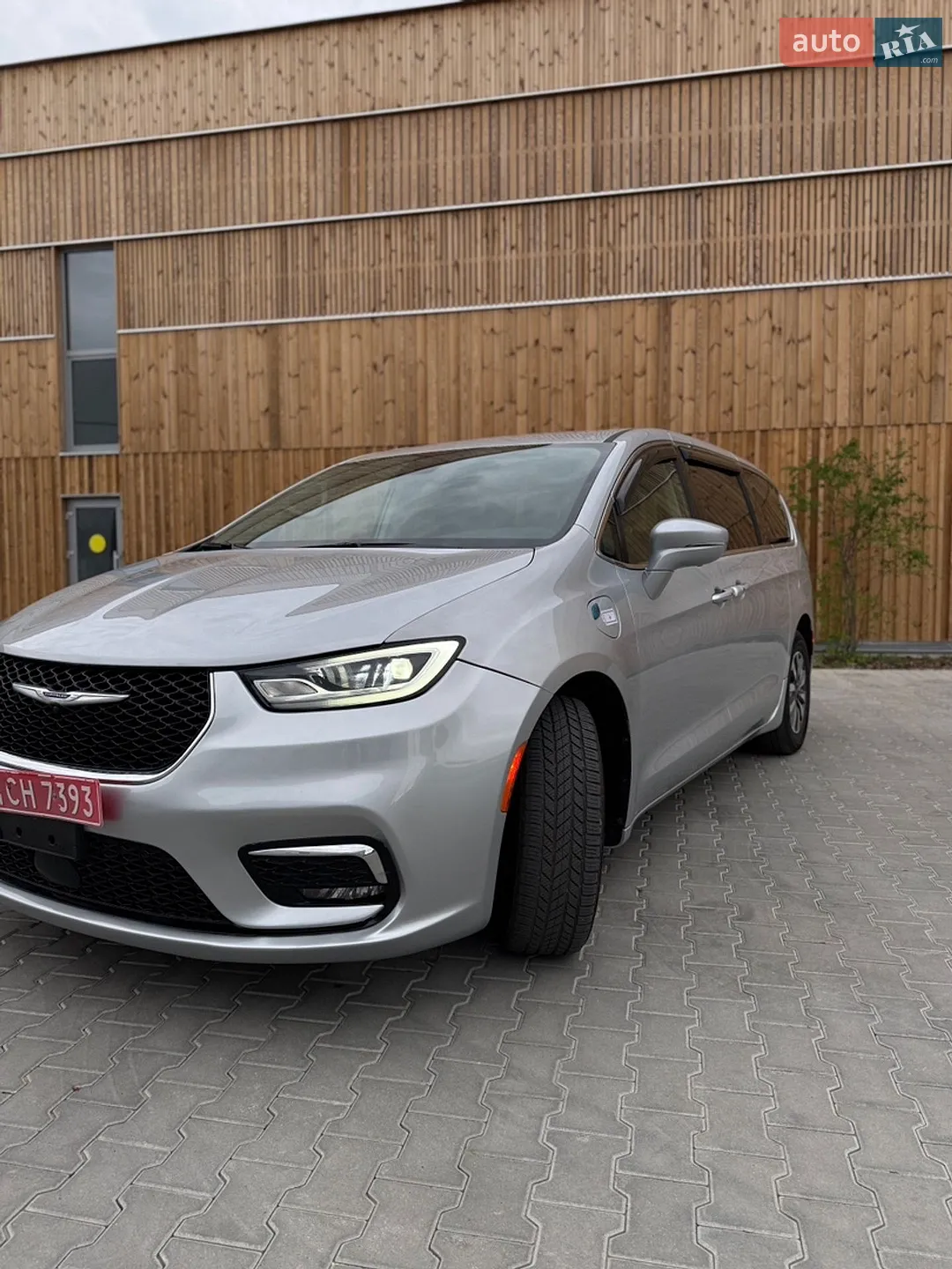 2022 Chrysler Pacifica - мініатюра 2