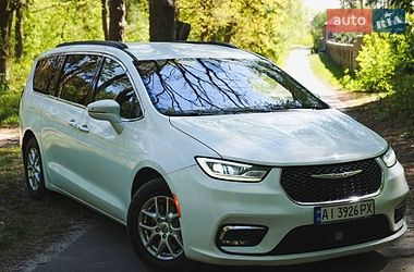Минивэн Chrysler Pacifica 2021 в Киеве