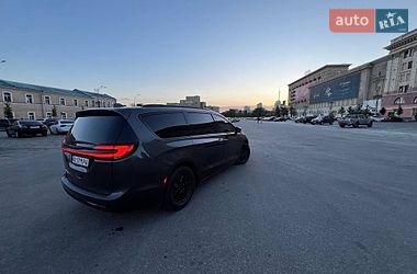 Мінівен Chrysler Pacifica 2021 в Харкові