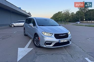 Минивэн Chrysler Pacifica 2022 в Львове