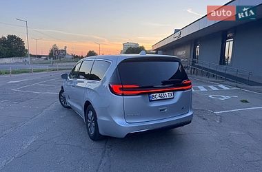 Мінівен Chrysler Pacifica 2022 в Львові