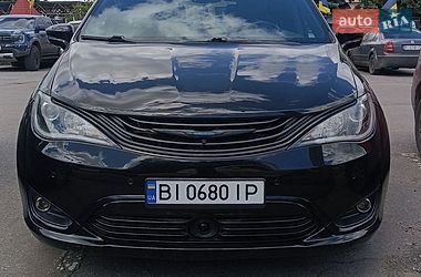 Мінівен Chrysler Pacifica 2019 в Полтаві