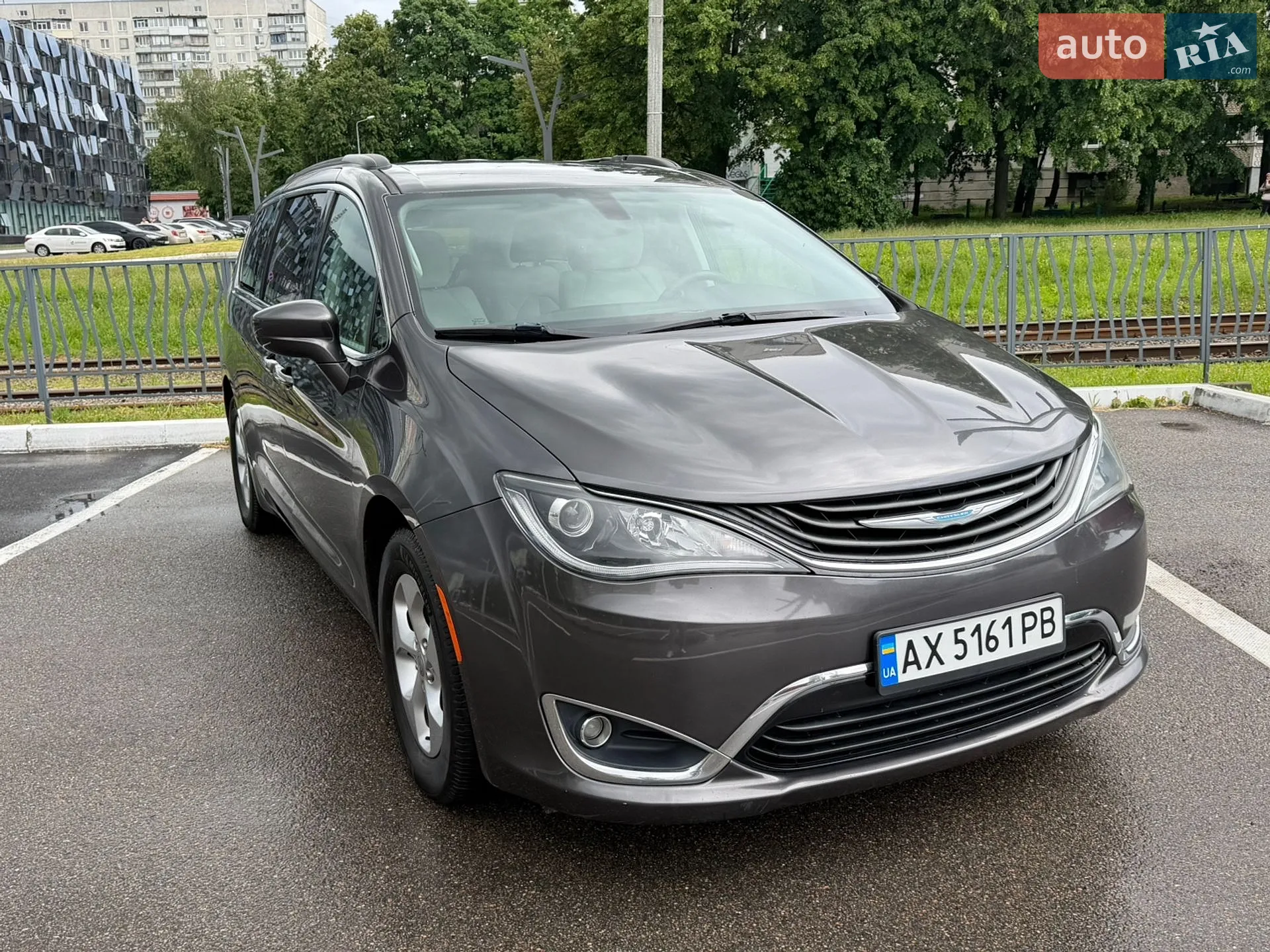 2017 Chrysler Pacifica - мініатюра 3