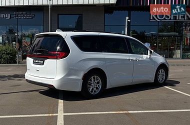 Мінівен Chrysler Pacifica 2021 в Києві