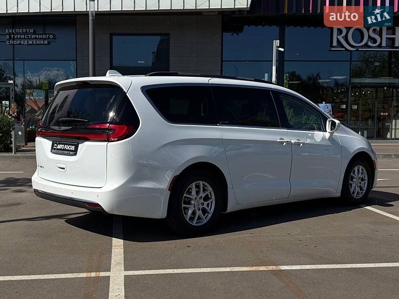 Мінівен Chrysler Pacifica 2021 в Києві