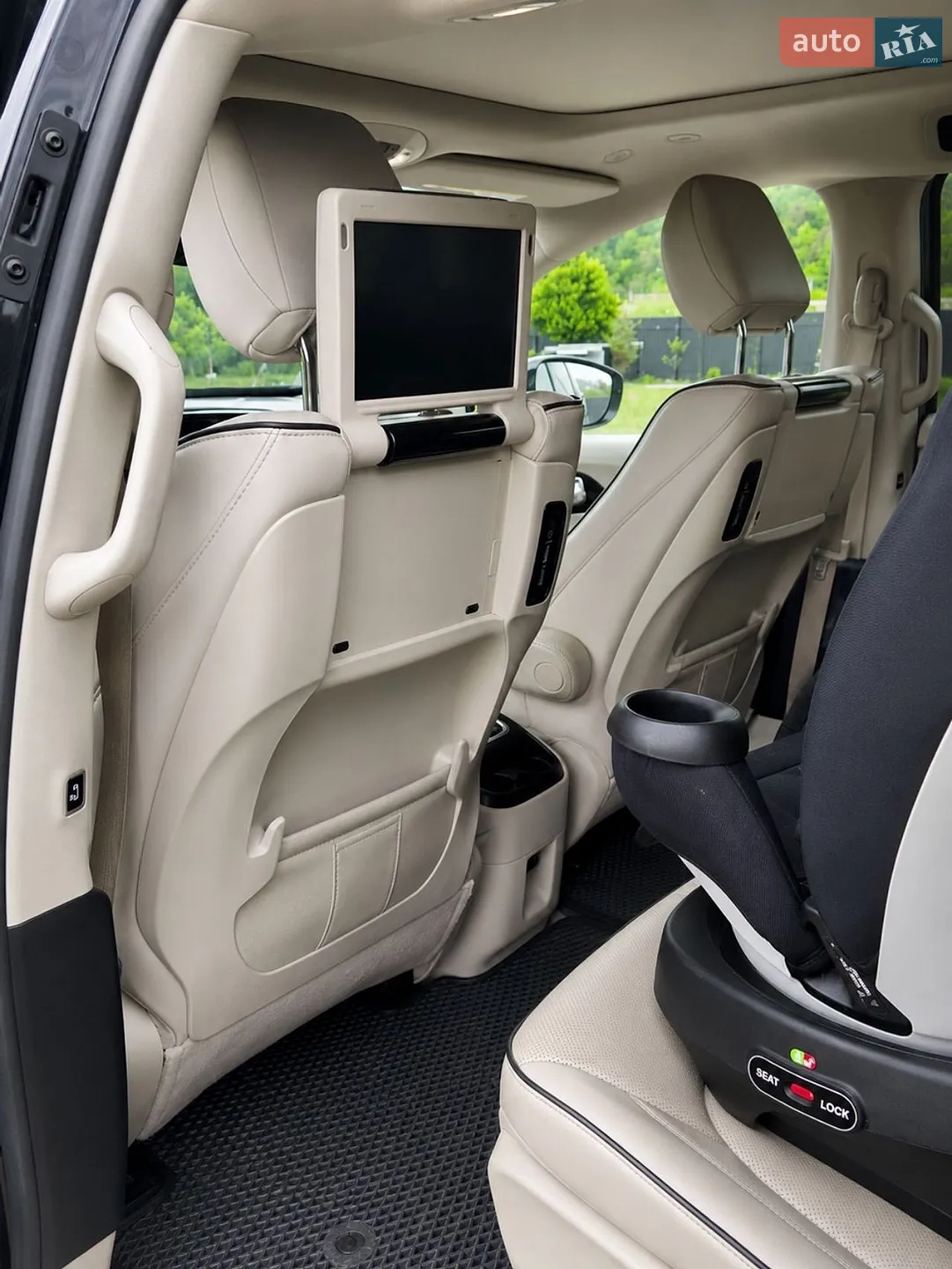 2021 Chrysler Pacifica - мініатюра 10
