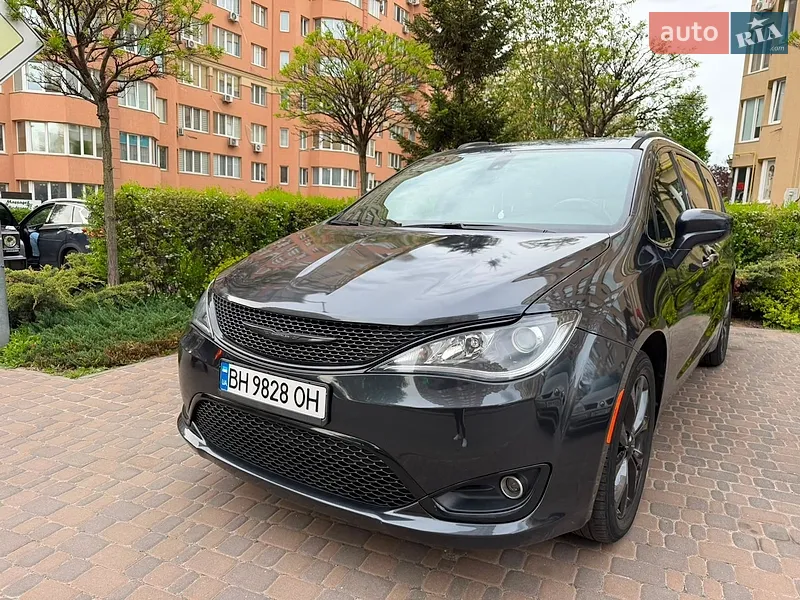 Chrysler Pacifica