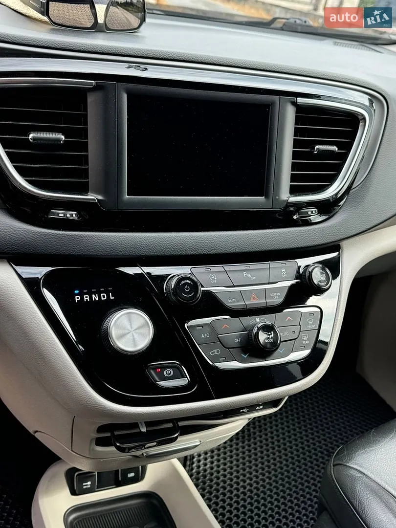 2019 Chrysler Pacifica - мініатюра 15