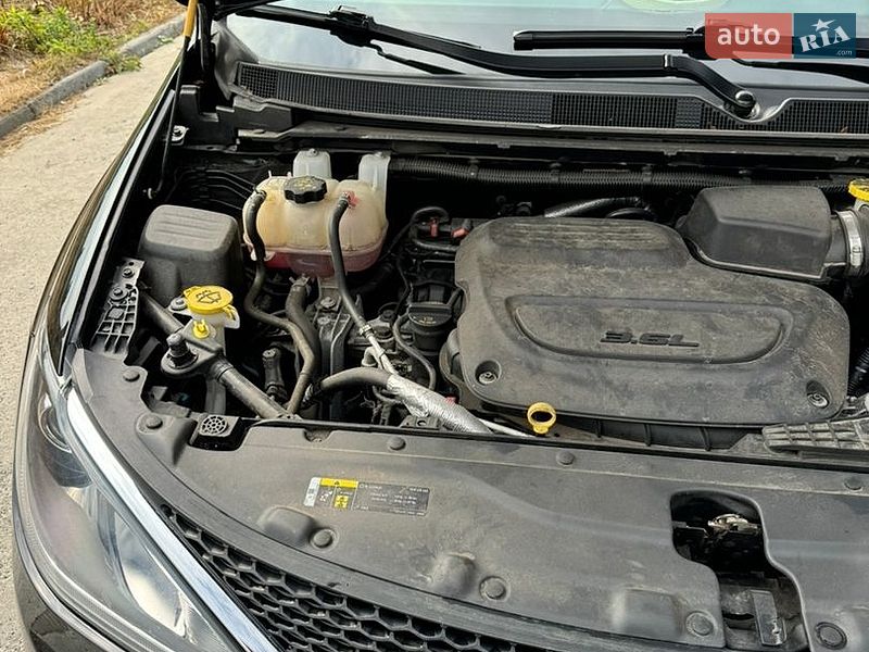 Універсал Chrysler Pacifica 2019 в Рівному